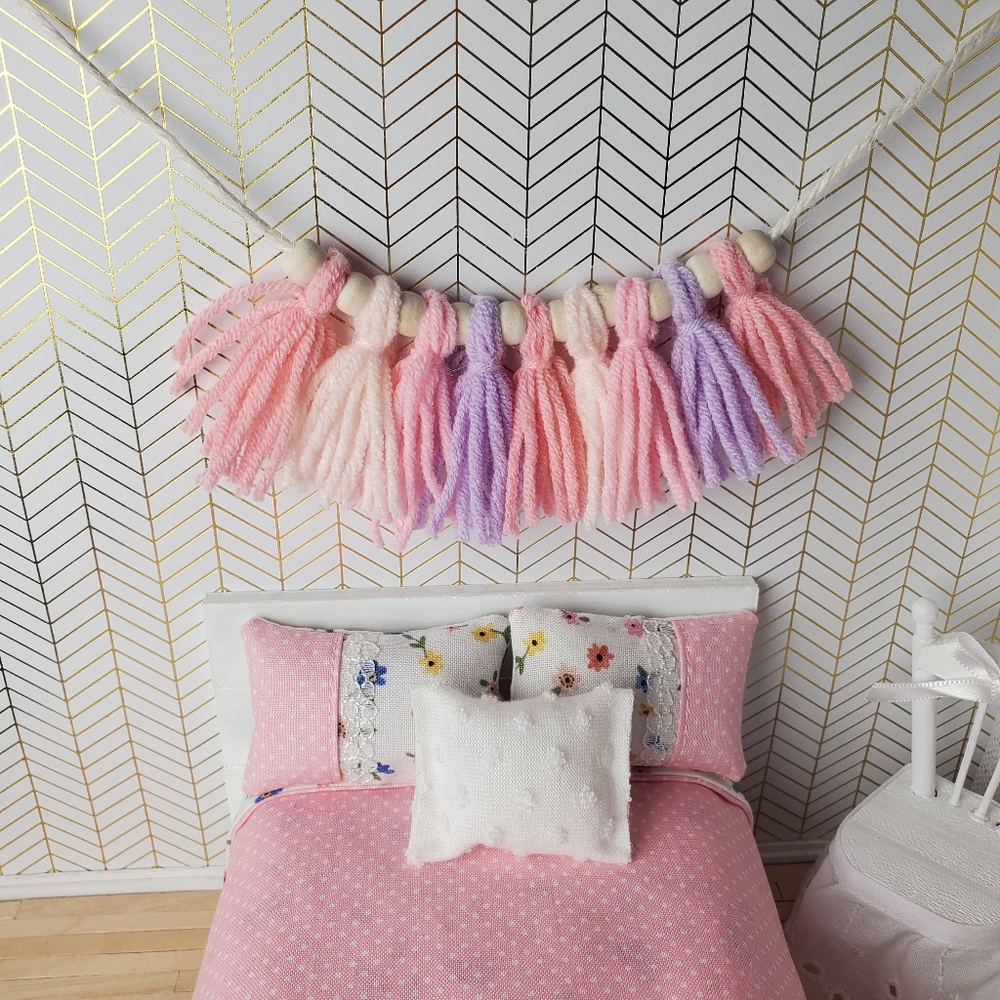 Miniature Dollhouse Yarn Tassel Garland Pink Purple